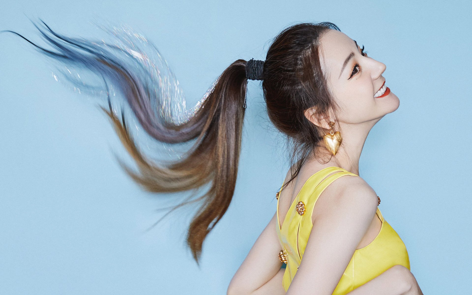 万欧洲足球冠军联赛报价，球员身价暴涨，欧洲杯欧冠赛程j万博