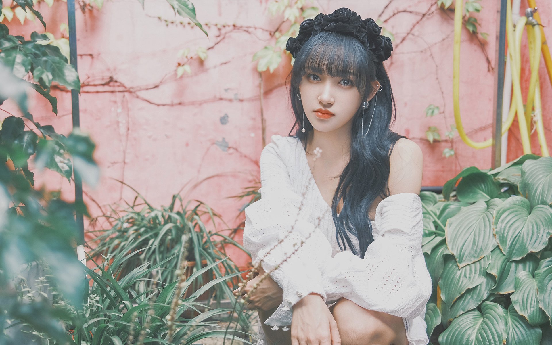 联赛严格要求,球场人员规范行为,球赛队伍