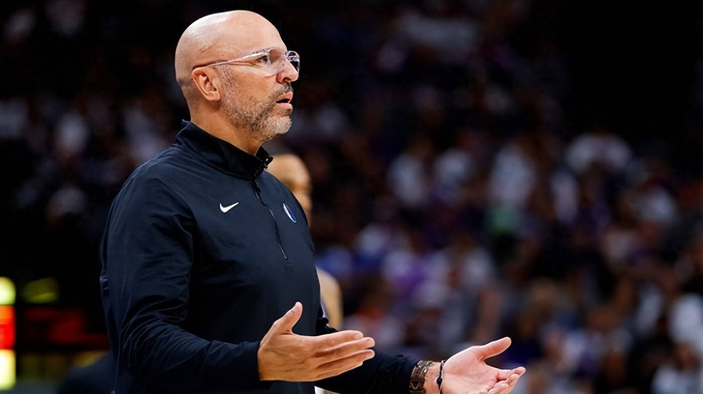 关于独行侠基德执教首赛季，球队表现如何？的信息